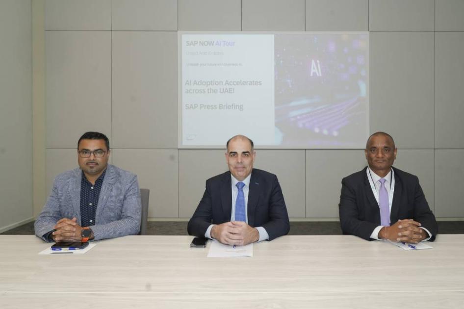 The UAE.. 94% of companies see artificial intelligence as a growth enabler | Gulf News [Arabic]