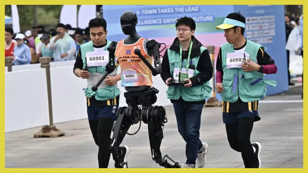Humans and Robots Race in the Half Marathon Race China History | Newstrack Hindi News | Humans and Robots Race: China has made history… where humans and robots raced in the half marathon, find out who came out on top | News Track in Hindi [Hindi]